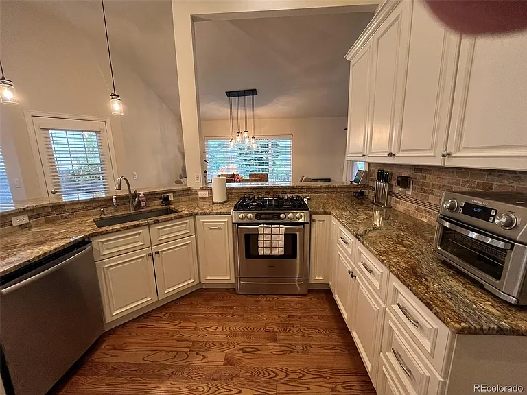 10025 Teton Ct — Photo 13