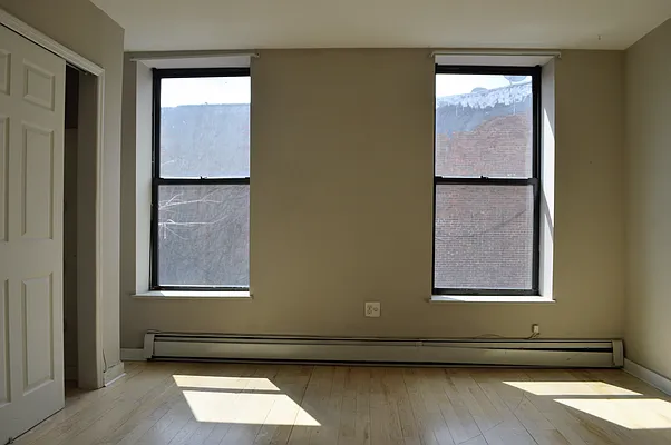 Rented by Bond New York | media 6