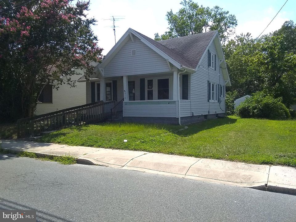2nd image of 512 Truitt St