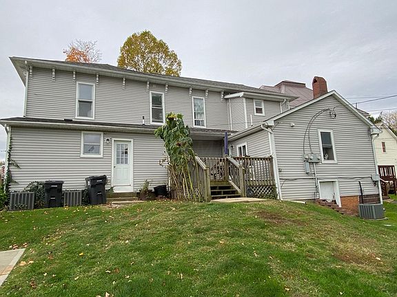 3rd image of 200 N Columbus St