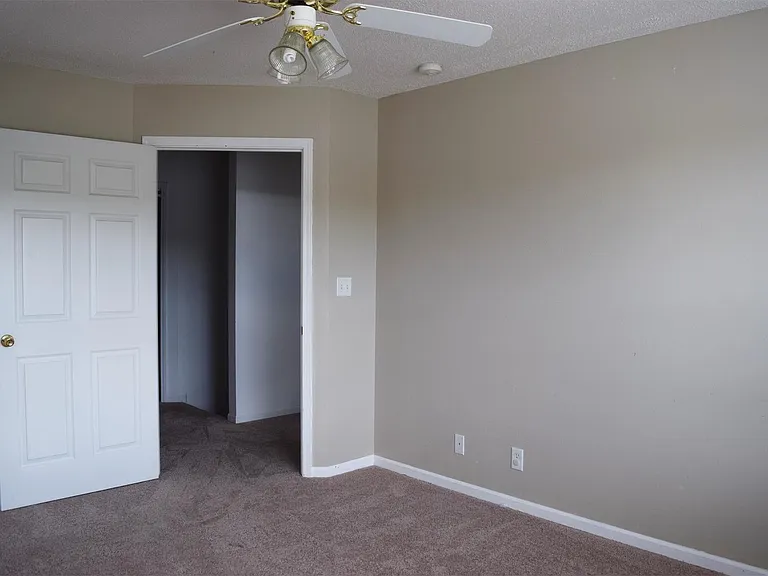 131 Hickory Valley Rd — Photo 22