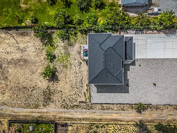 5th image of 180 Hollywood Cres