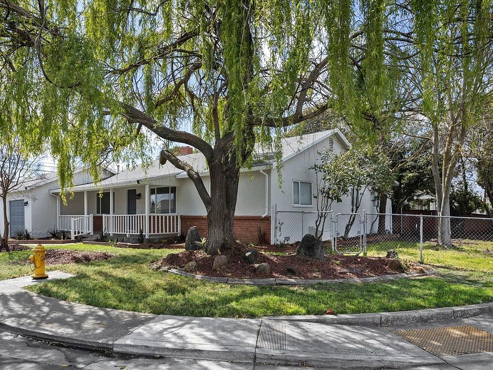 1st image of 3911 Marine Ave