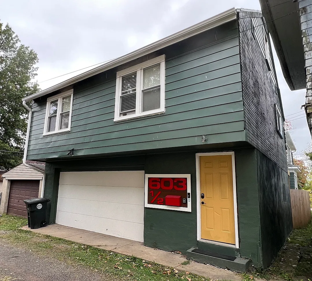 Furnished 3-Bedroom House in Steubenville, OH — Photo 3