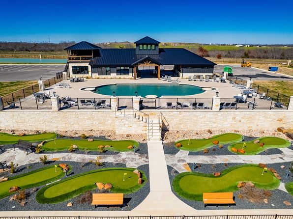Waterfront, Corsicana, TX 75110