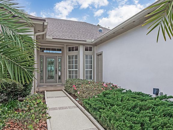 4th image of 1580 Harbour Club Dr