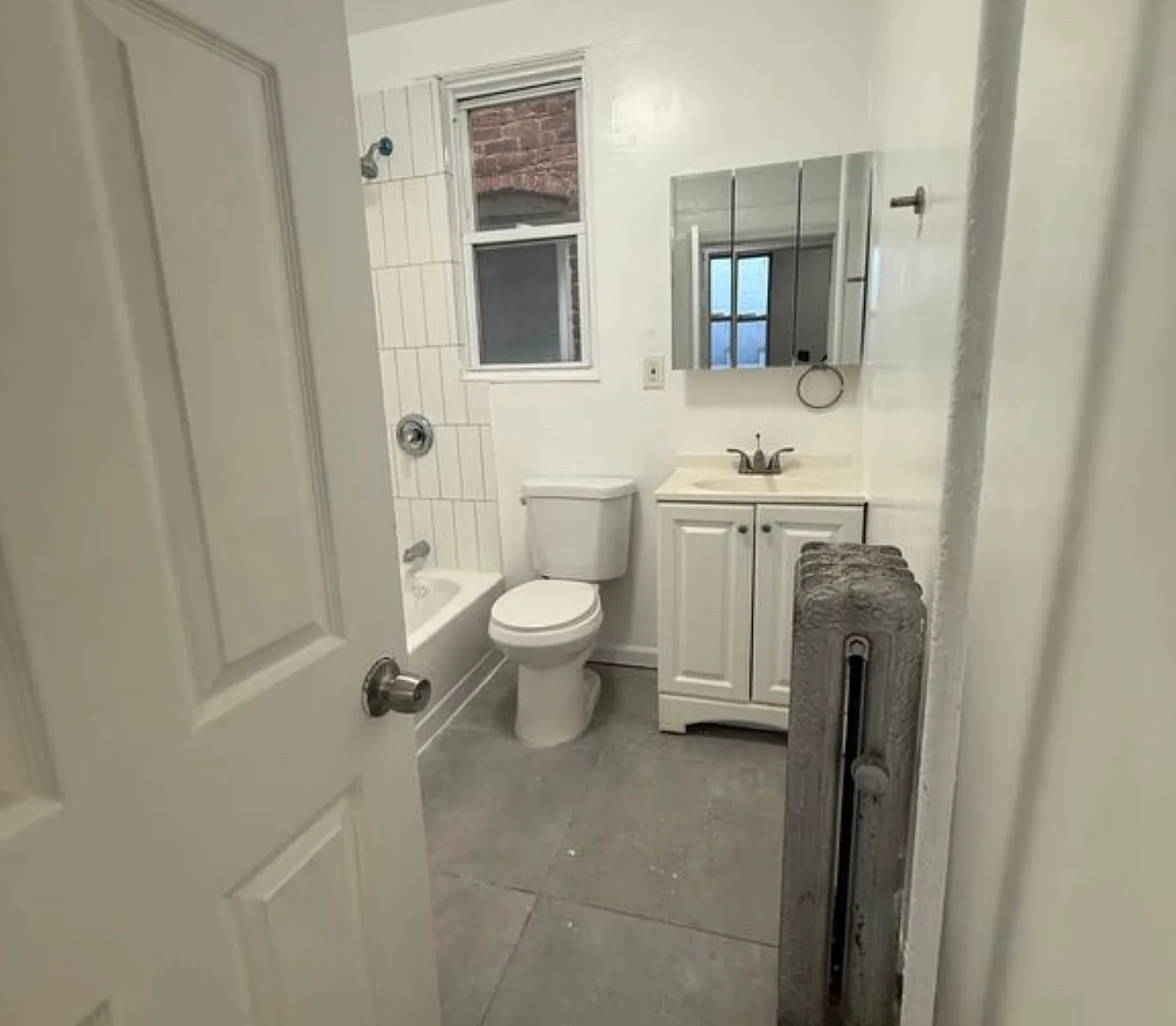4 bed, $2,395 — Photo 3