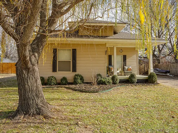 318 S Price Ave, Hominy, OK 74035