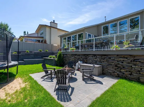4 Wentworth Cres, Saint Albert, AB T8N 3G6