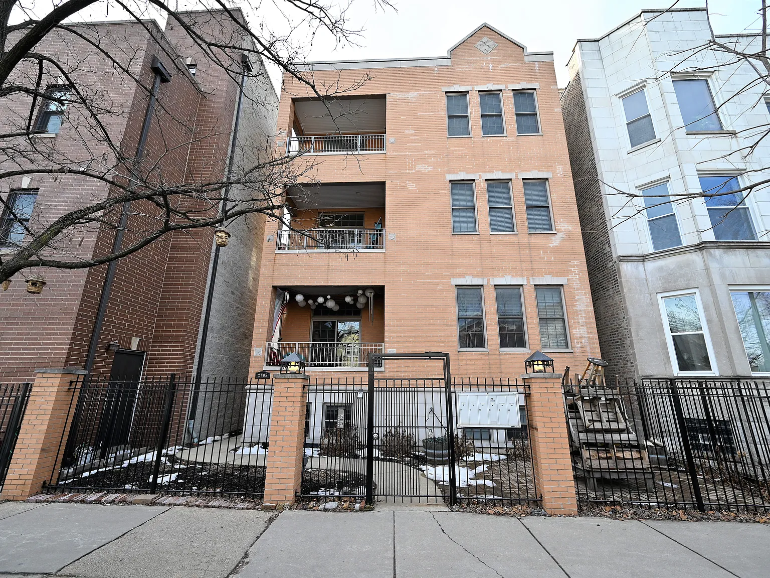 2 bed, $3,300 — Photo 1