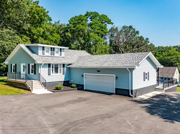 7015 W 132nd Ave, Cedar Lake, IN 46303