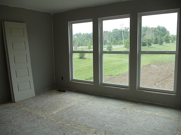 5th image of 5373 Woodview Way