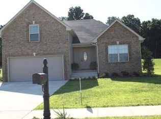 221 Brandywine Ln, Springfield, TN 37172