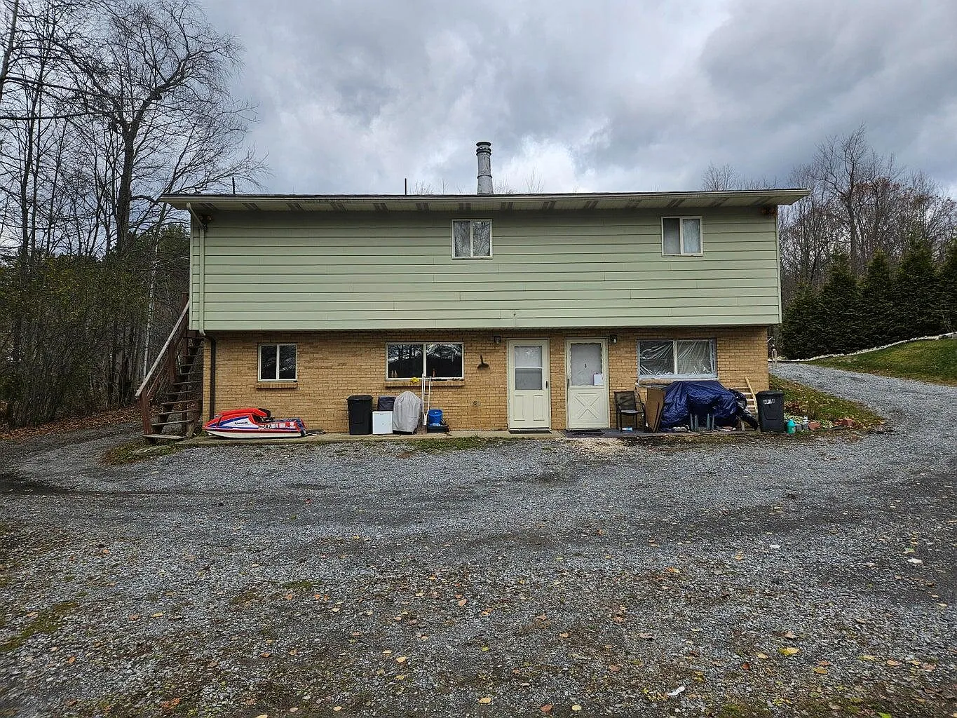 3 bed, $1,000 — Photo 3