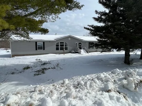 301 Forest Ave, Hill City, MN 55748