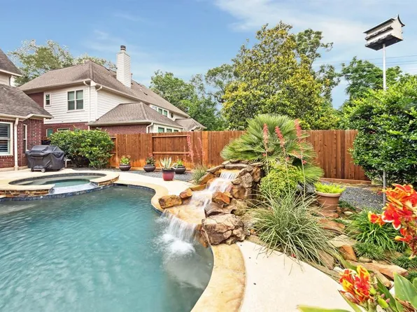 4322 Roaring Rapids Drive, Pasadena, TX 77059