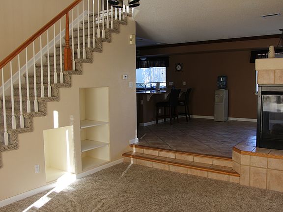 3rd image of 3960 Odessa St