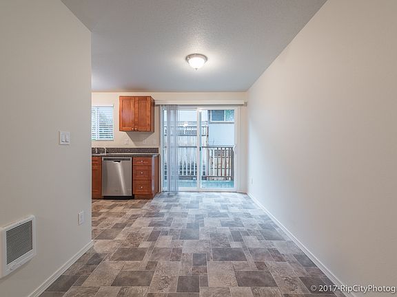 5th image of 5011 SW Beaverton Hillsdale Hwy APT D