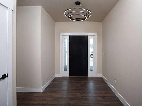 5th image of 2549 Jessica St