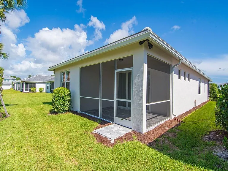 4501 Nautilus Cir — Photo 28