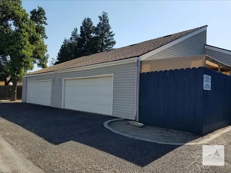 1504 Pierce Dr #102 — Photo 19
