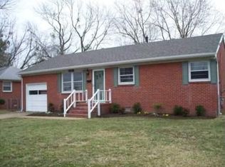 3001 Bending Oak Dr, Hampton, VA 23666