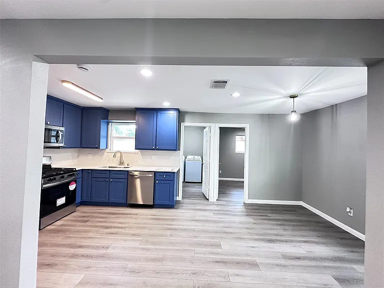 4519 Oak Shadows Dr — Photo 5