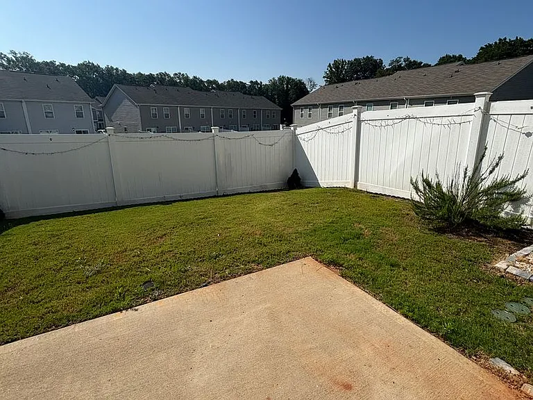 1210 N Norwhich Ln — Photo 3