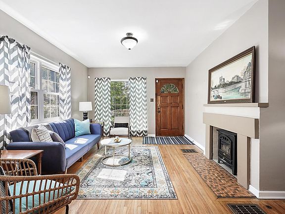 5th image of 988 Parkway Dr