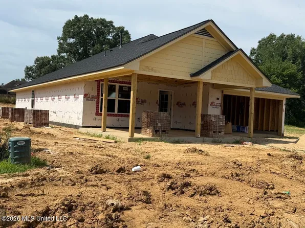 8971 Jackson Ln, Olive Branch, MS 38654