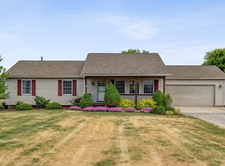 1378 Baldwin Rd, Fenton, MI 48430