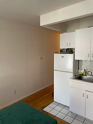 Rented by Hirsch Enterprises Incorporated | media 24