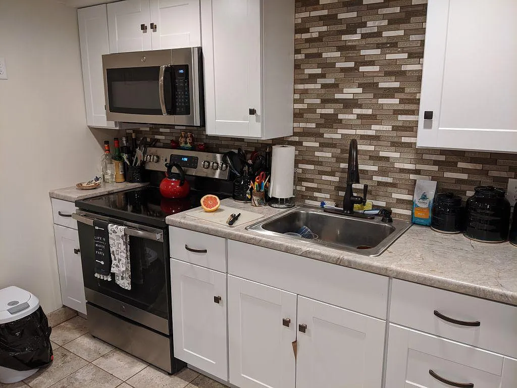 1 bed, 700 sqft, $1,099 — Photo 3