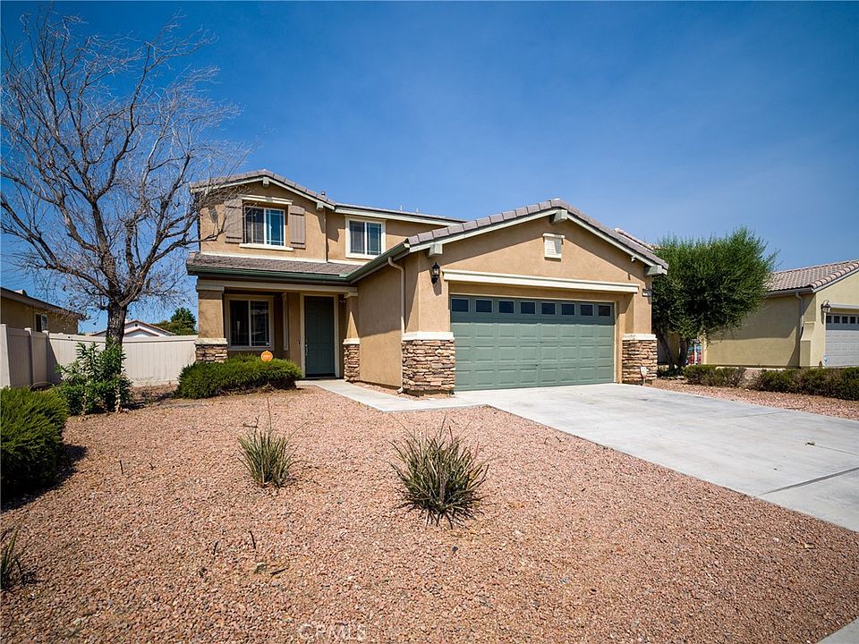 1st image of 16620 Desert Lily St