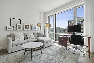 75 Park Lane South, #2106