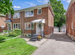 39 Brentcliffe Rd, Toronto, ON M4G3Y4