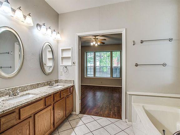 5th image of 4016 Norcross Dr