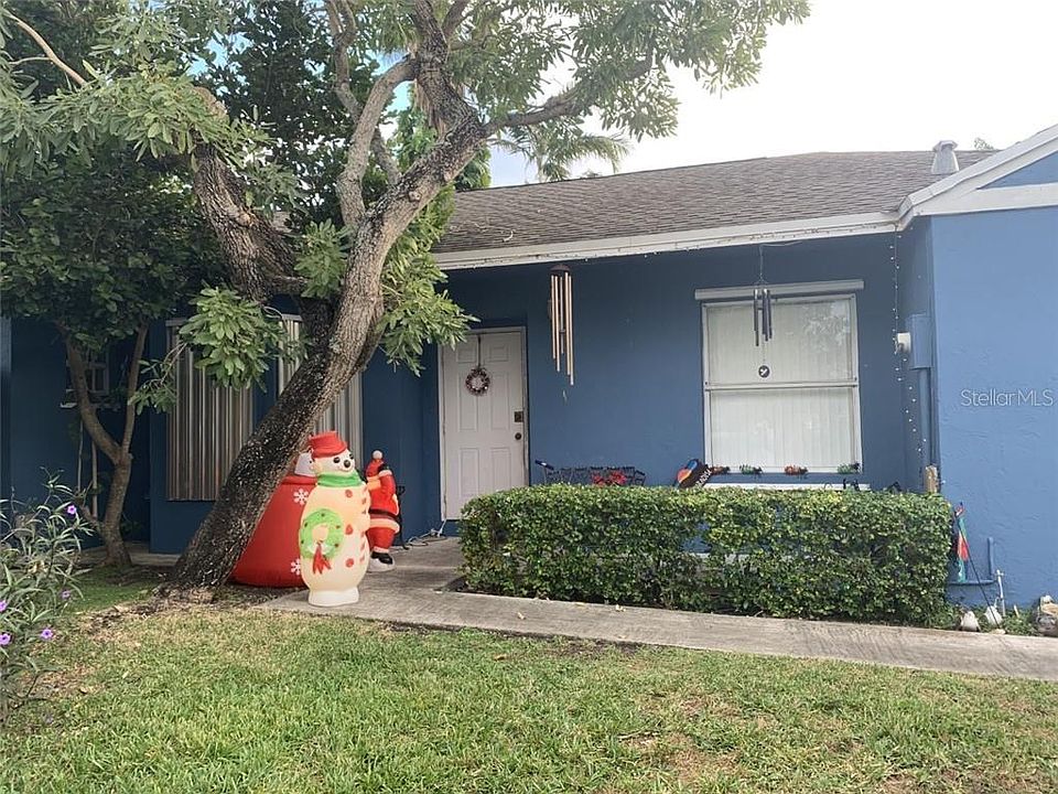 2nd image of 22281 SW 99th Ave