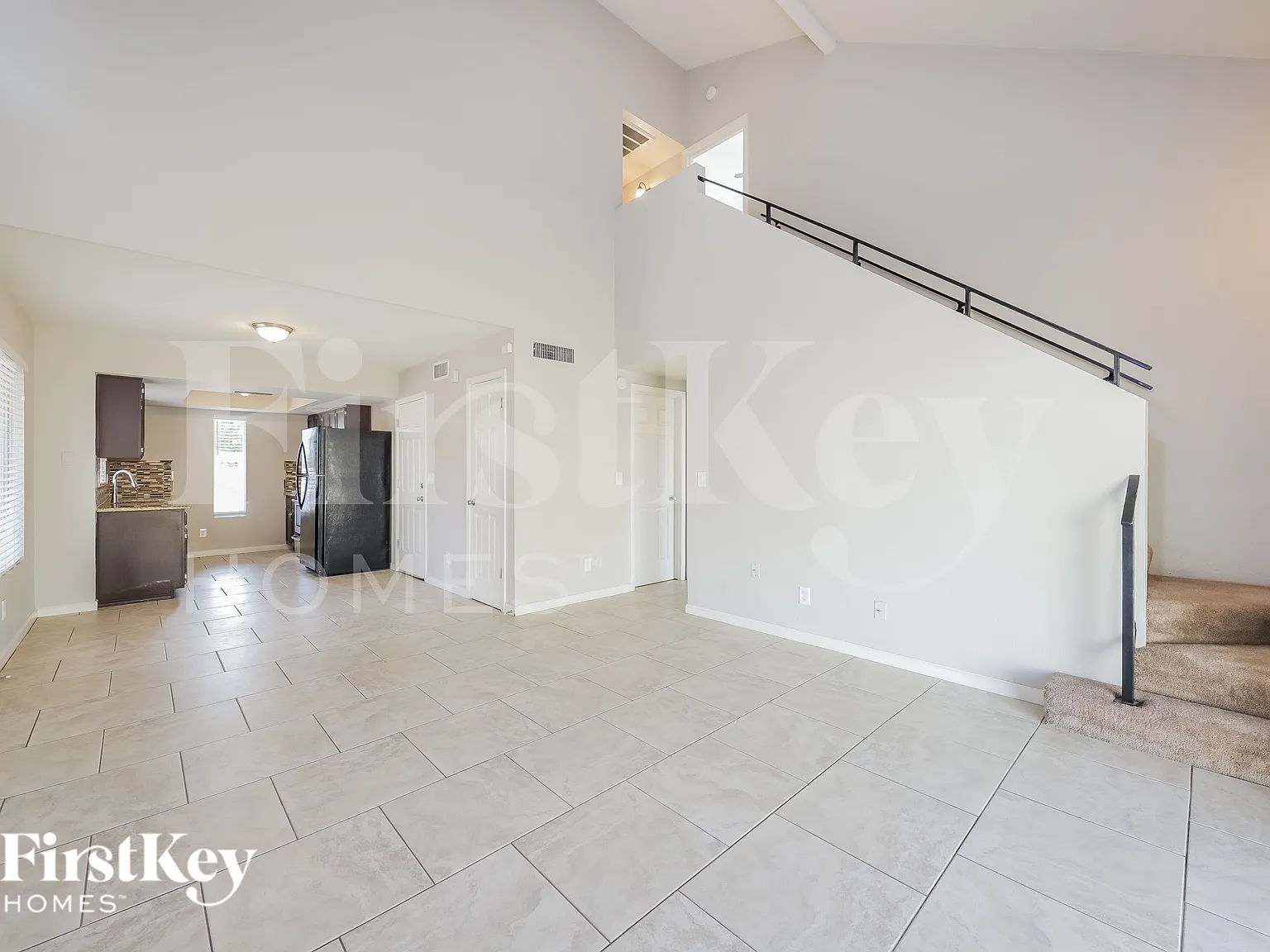 3 bed, 2.0 bath, 1209 sqft, $2,045 — Photo 3