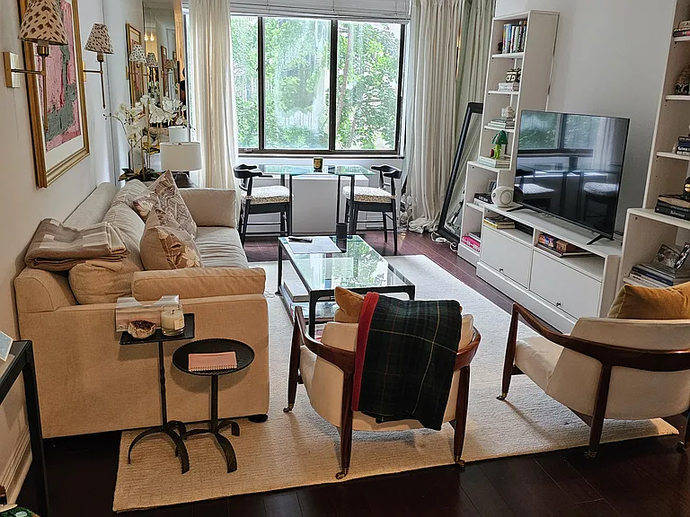 5 E 22nd St #4B — Photo 1