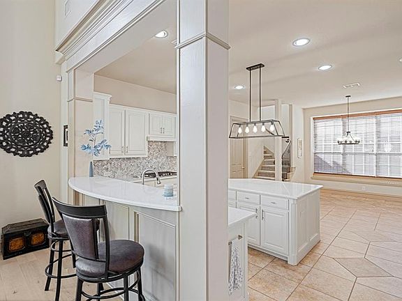 5th image of 2130 Estes Park Dr
