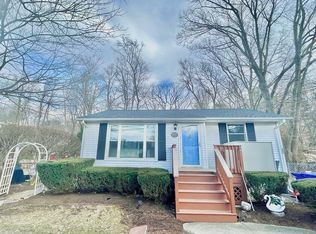 595 South St, Holbrook, MA 02343