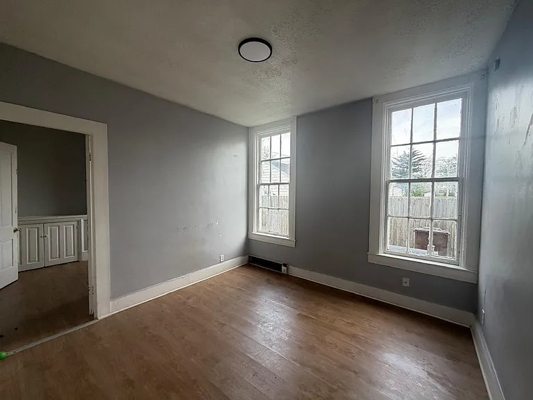 510-518 N College St — Photo 28