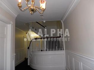 41 Bay State Rd APT 2R, Boston, MA 02215