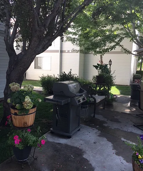 Beautiful Community Patio Area with 2 BBQ's