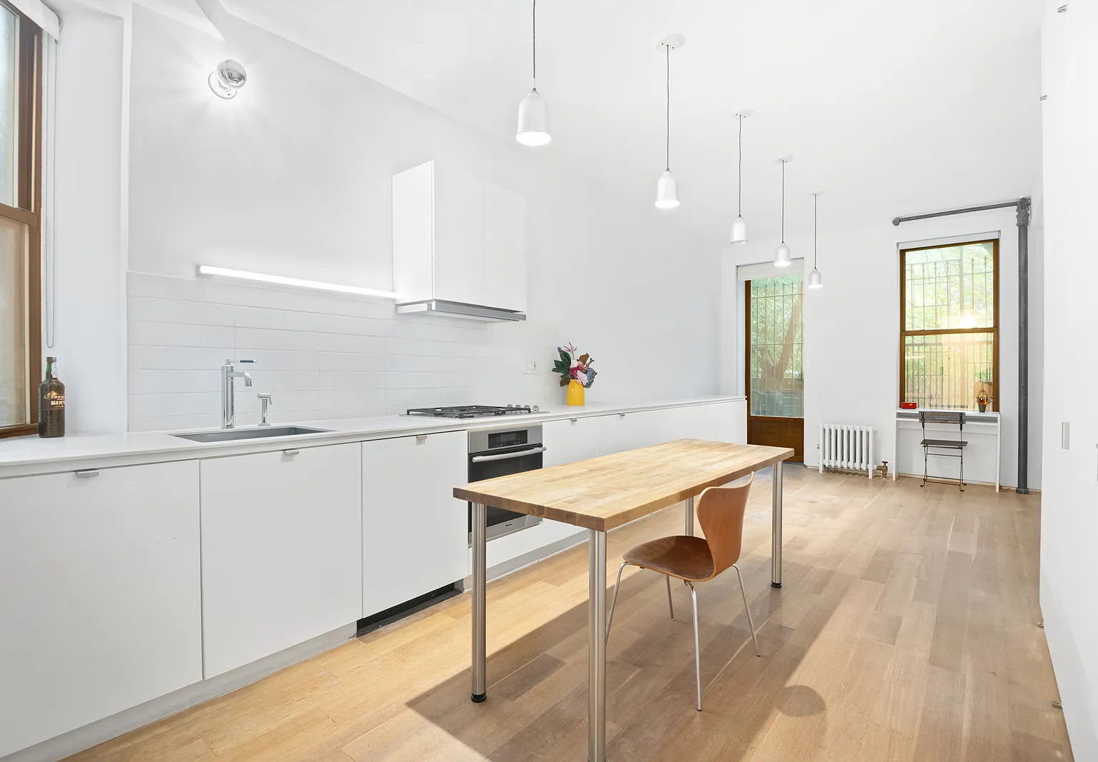 241 East 7th Street — Photo 3