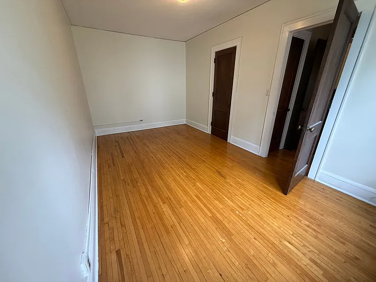 530 S East 5th East St — Photo 7
