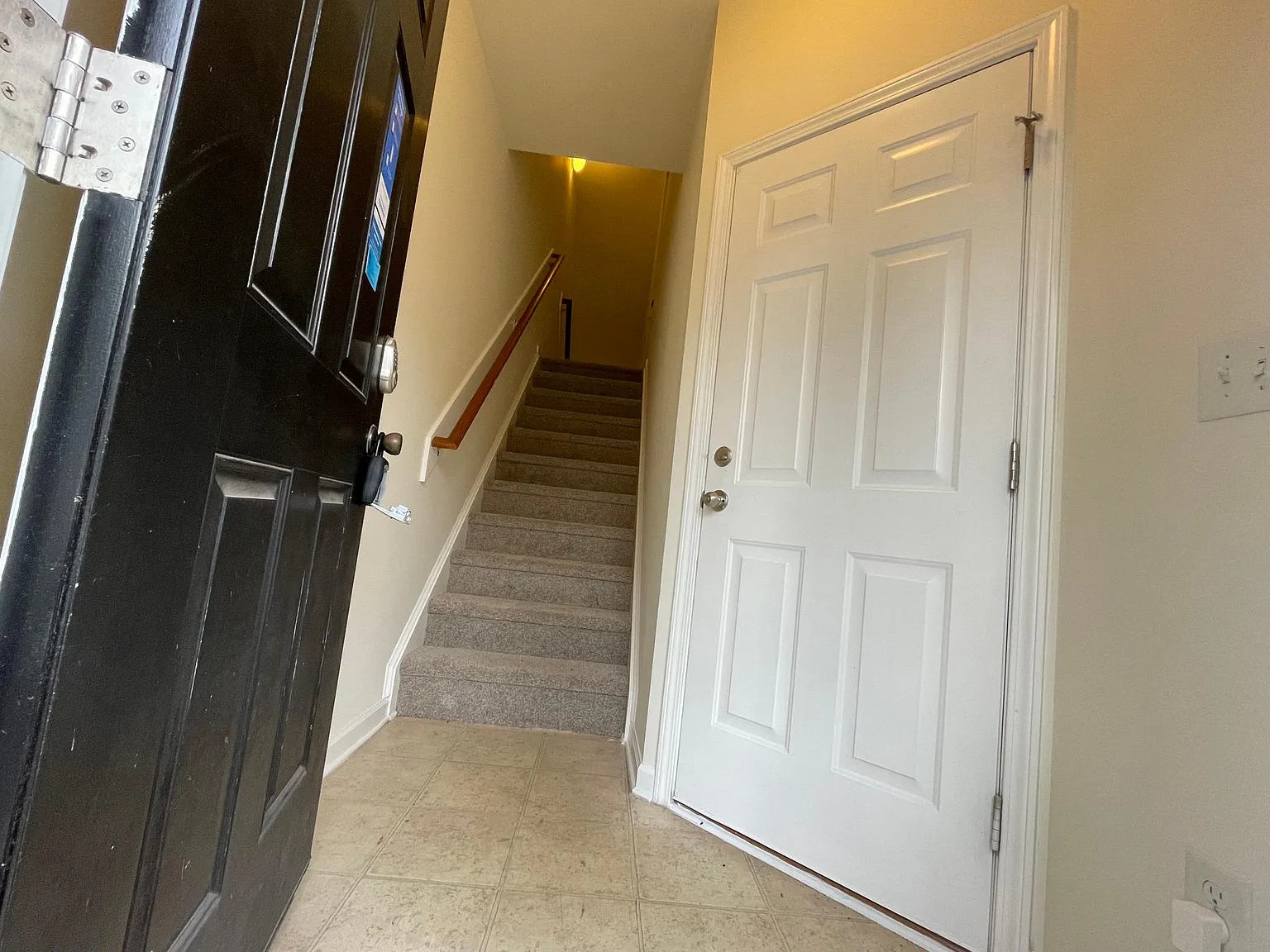 3 bed, 2.5 bath, 1750 sqft, $1,795 — Photo 4
