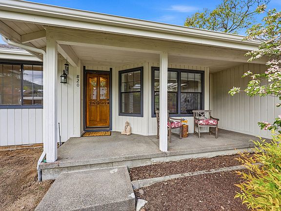 2nd image of 820 E Pebble Beach Dr