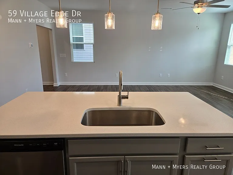 59 Village Edge Dr — Photo 13